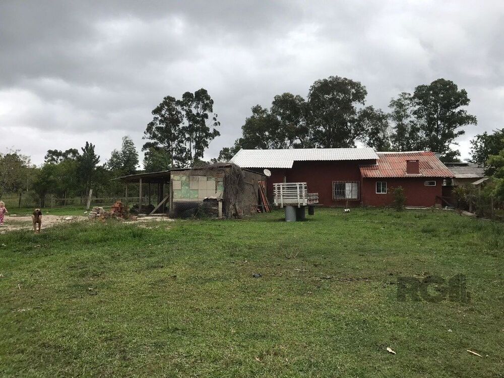 Casa à venda com 4 quartos, 261m² - Foto 1