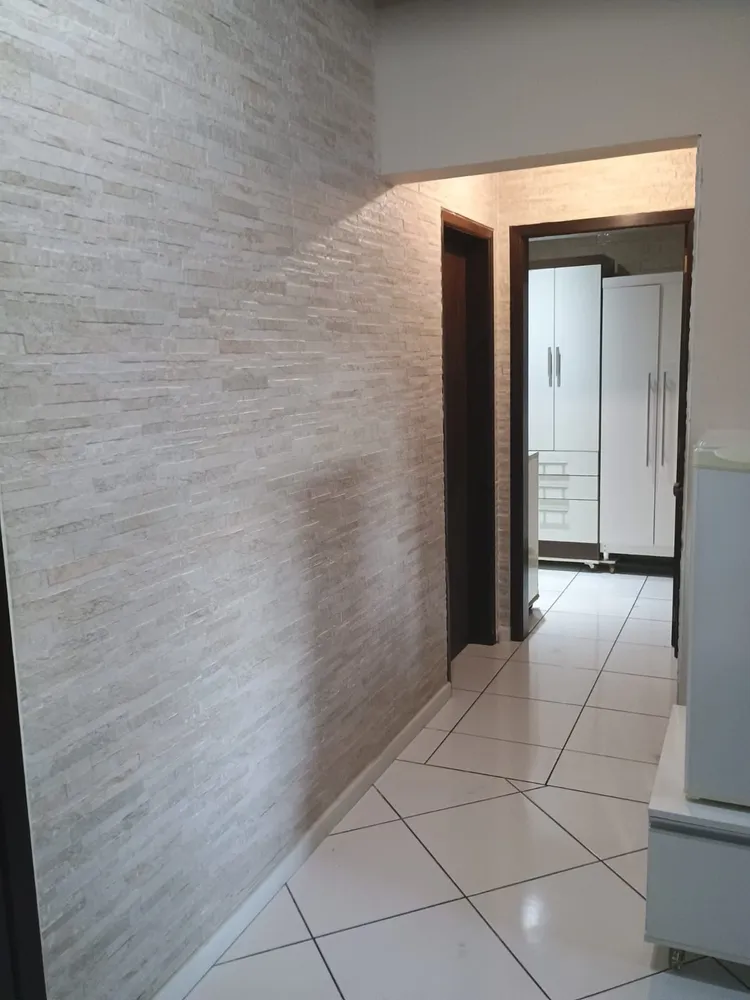 Casa, 3 quartos, 215 m² - Foto 2