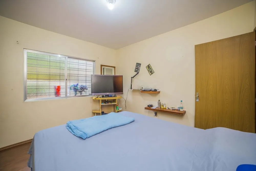 Casa, 4 quartos, 310 m² - Foto 1