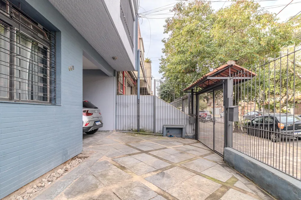 Casa, 6 quartos, 229 m² - Foto 1
