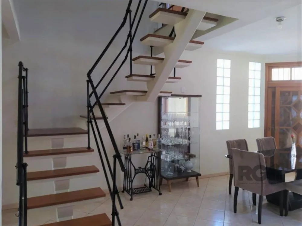 Casa, 4 quartos, 291 m² - Foto 1