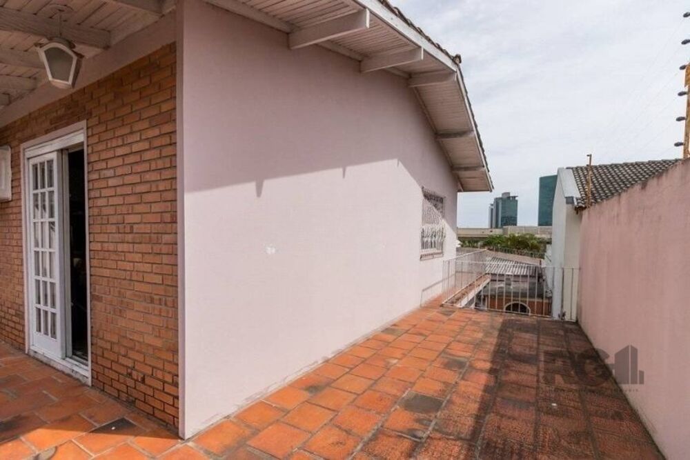 Casa à venda com 3 quartos, 301m² - Foto 23