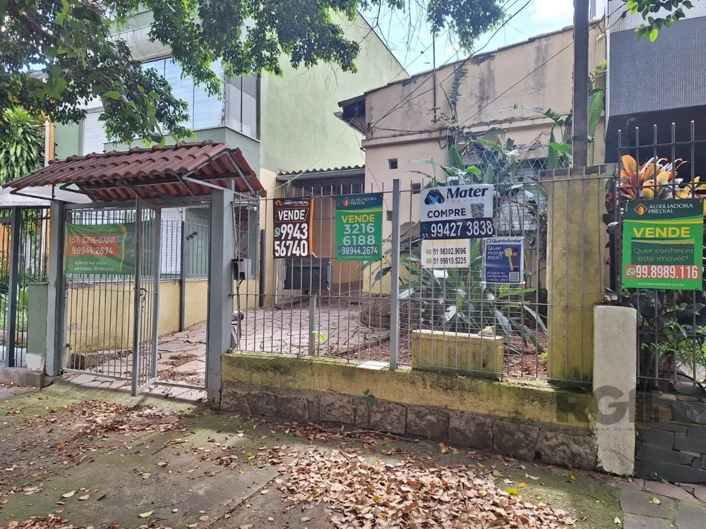 Casa à venda com 5 quartos, 99m² - Foto 2