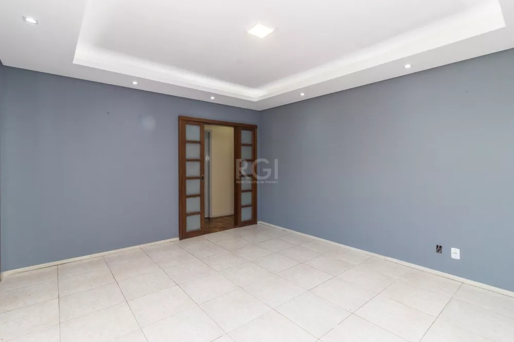 Casa à venda com 5 quartos, 203m² - Foto 4