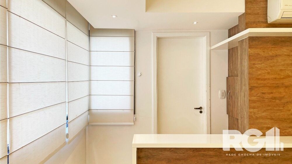 Apartamento à venda com 2 quartos, 78m² - Foto 2