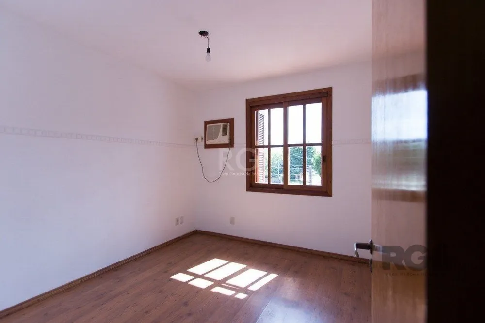 Casa, 3 quartos, 249 m² - Foto 1
