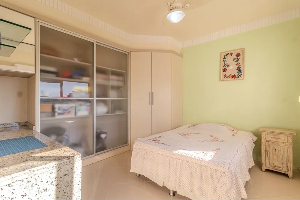 Casa, 3 quartos, 368 m² - Foto 1