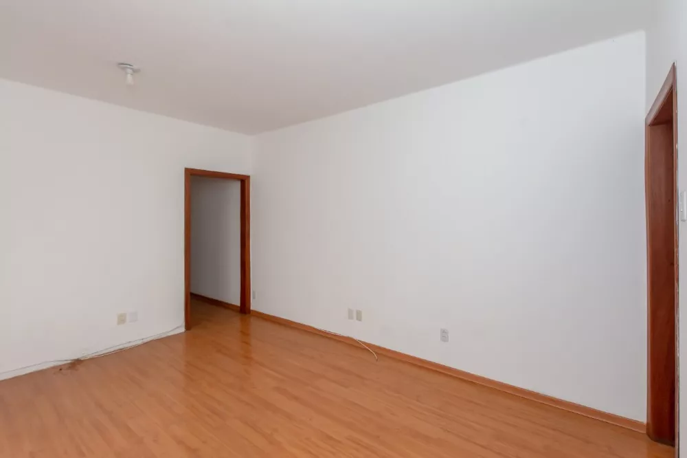 Apartamento à venda com 2 quartos, 80m² - Foto 3