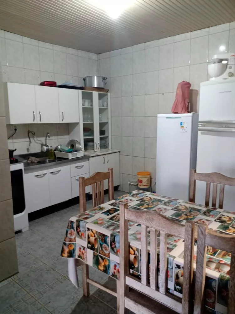 Casa à venda com 3 quartos, 139m² - Foto 2