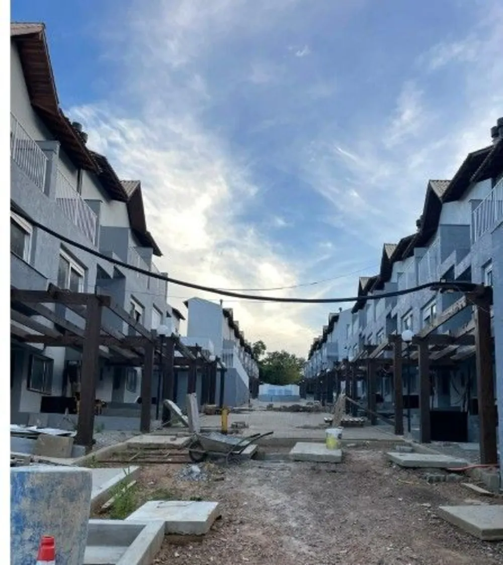 Apartamento, 3 quartos, 244 m² - Foto 1