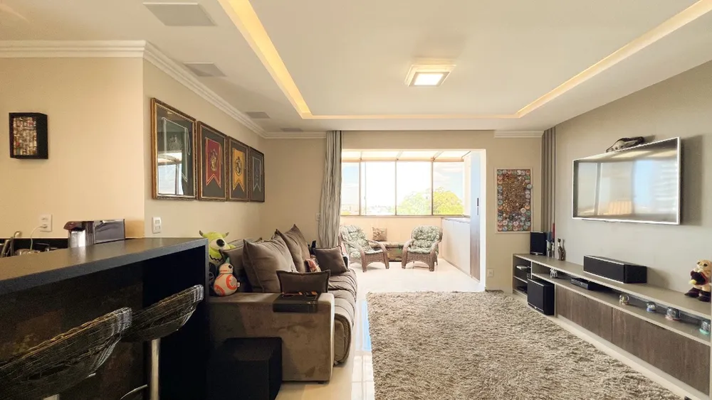 Cobertura, 3 quartos, 211 m² - Foto 1