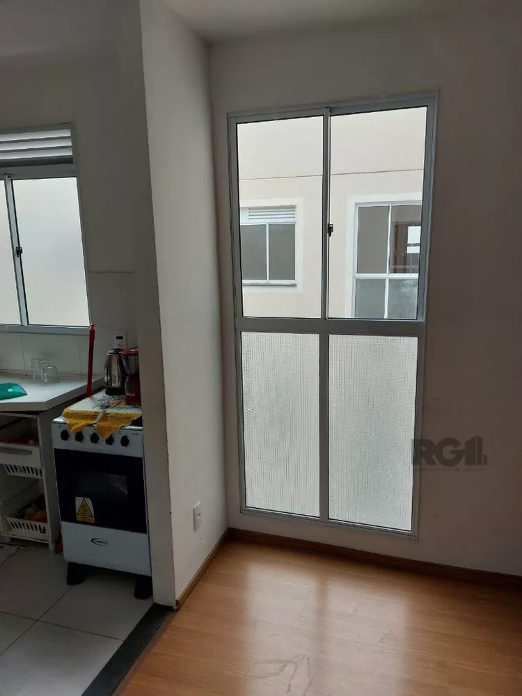 Apartamento à venda com 2 quartos, 41m² - Foto 2