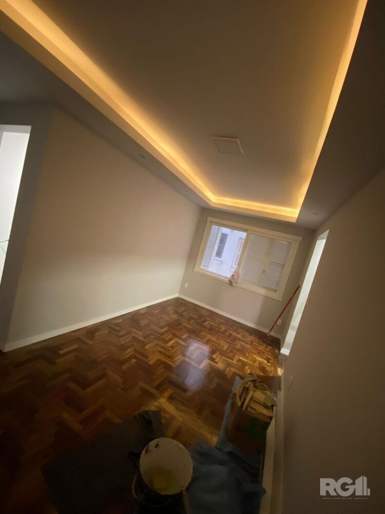 Apartamento à venda com 2 quartos, 71m² - Foto 1