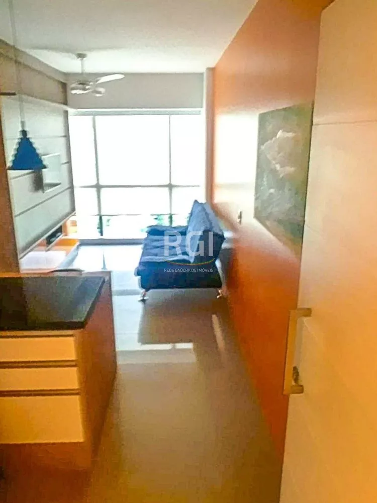 Apartamento à venda com 1 quarto, 40m² - Foto 2