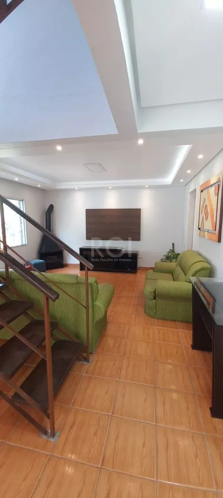 Casa à venda com 4 quartos, 148m² - Foto 1