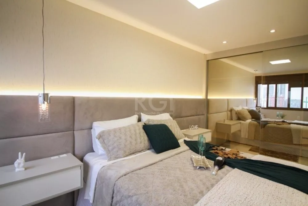 Apartamento à venda com 2 quartos, 64m² - Foto 2