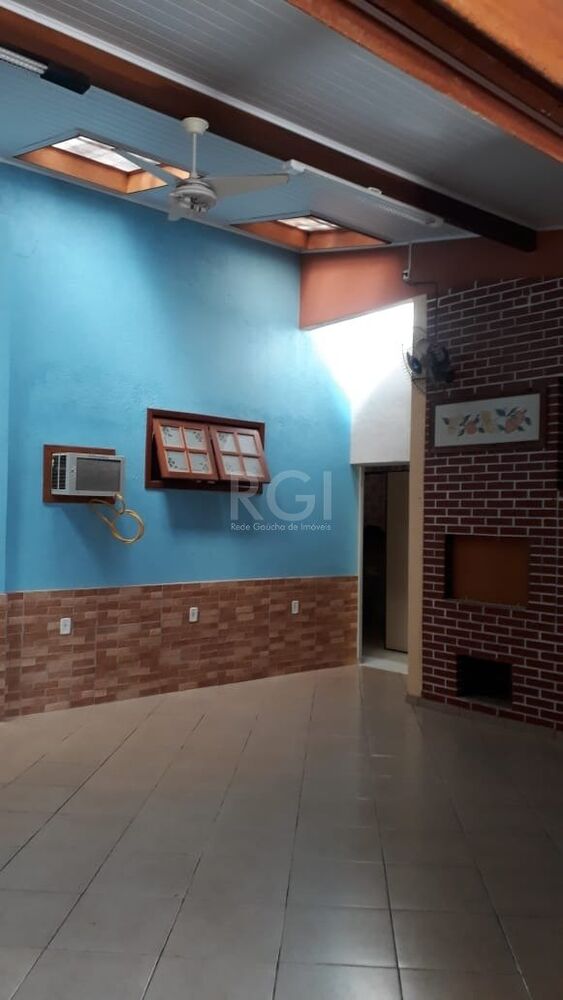 Casa à venda com 3 quartos, 122m² - Foto 2