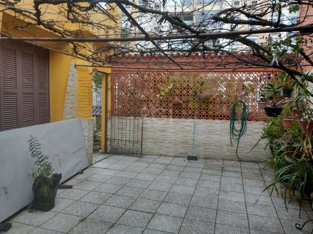 Casa, 3 quartos, 247 m² - Foto 1