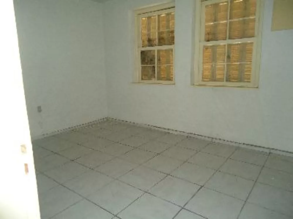 Apartamento à venda com 3 quartos, 93m² - Foto 3