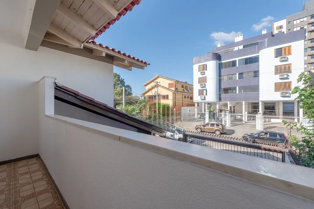 Casa, 4 quartos, 327 m² - Foto 1