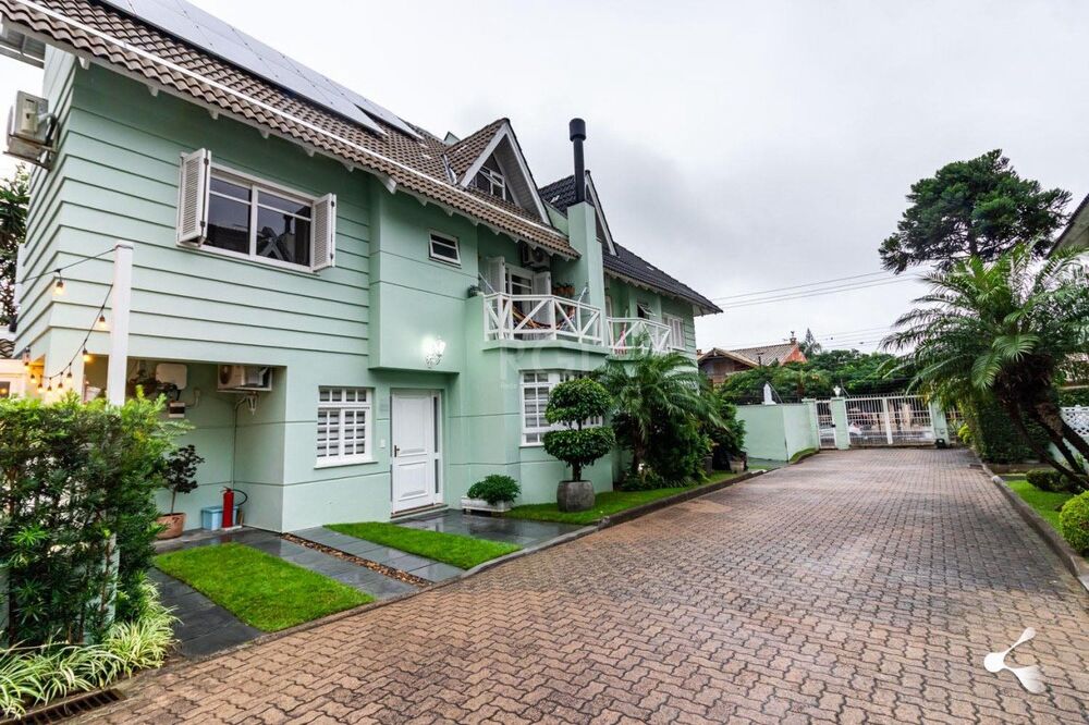 Casa de Condomínio à venda com 4 quartos, 198m² - Foto 1