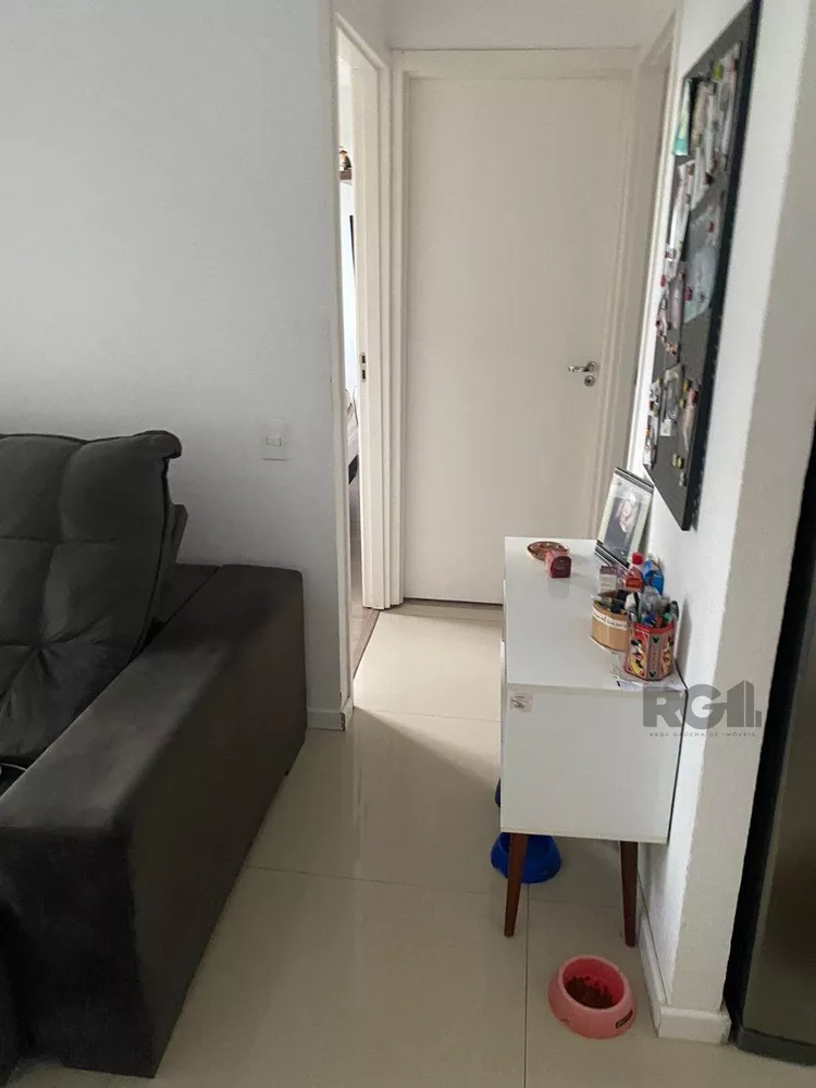 Apartamento à venda com 2 quartos, 42m² - Foto 2