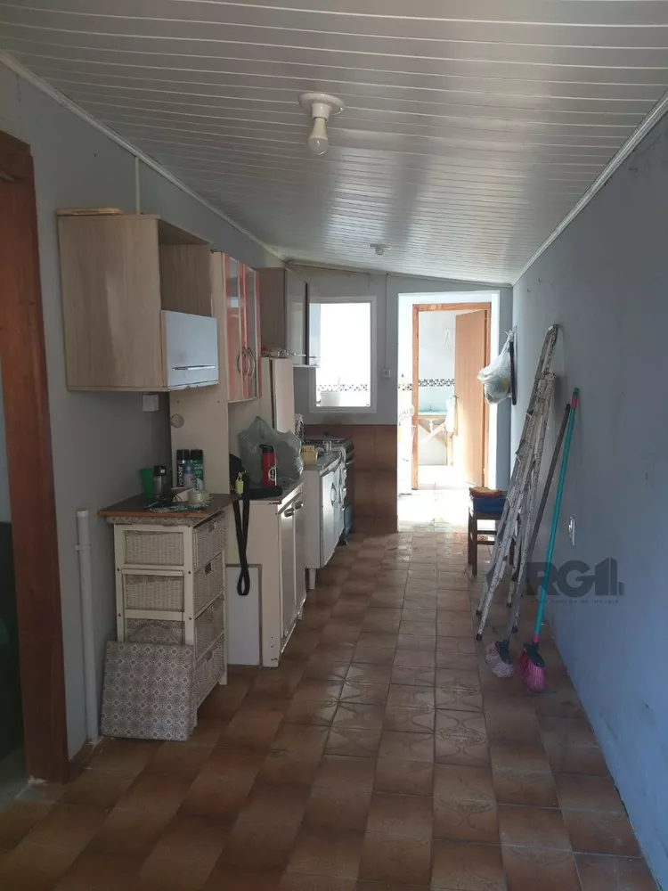 Casa à venda com 3 quartos, 99m² - Foto 3