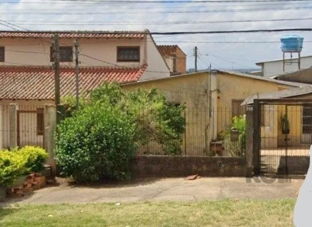 Casa à venda com 3 quartos, 99m² - Foto 1