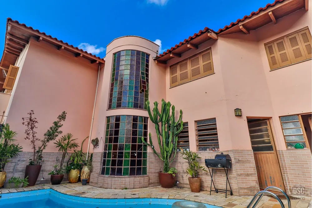 Casa, 6 quartos, 322 m² - Foto 2