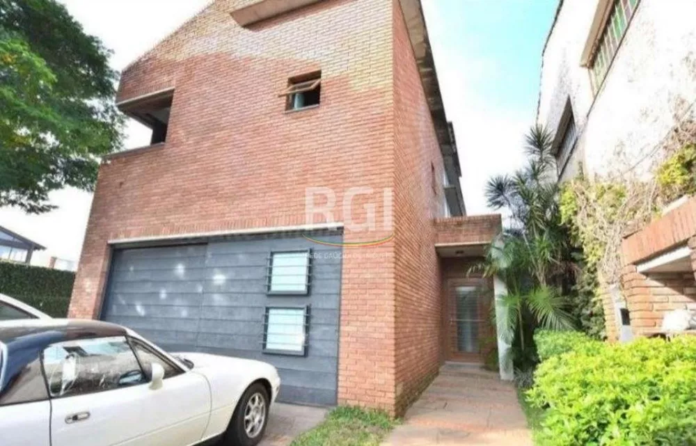 Casa à venda com 3 quartos, 277m² - Foto 4