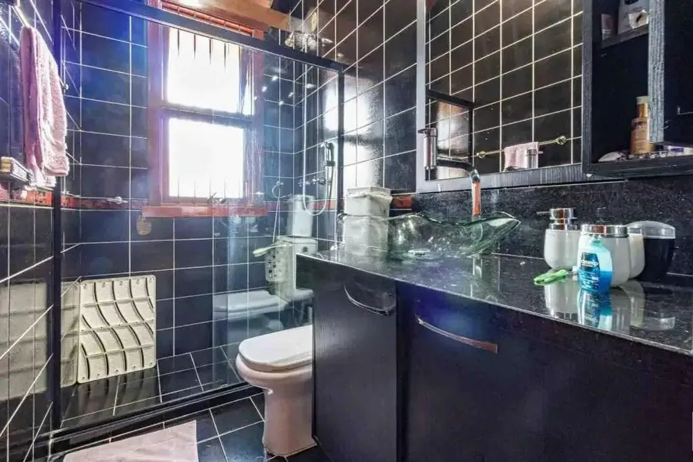 Casa, 4 quartos, 331 m² - Foto 2