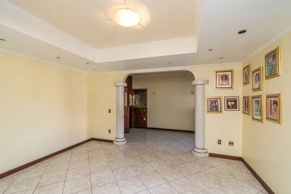 Casa, 5 quartos, 268 m² - Foto 3