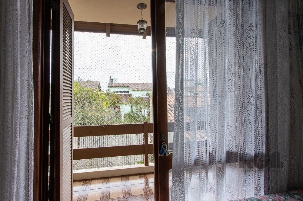 Casa à venda com 3 quartos, 248m² - Foto 8