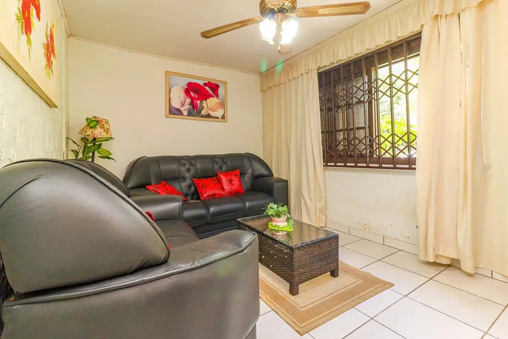 Casa, 3 quartos, 181 m² - Foto 1