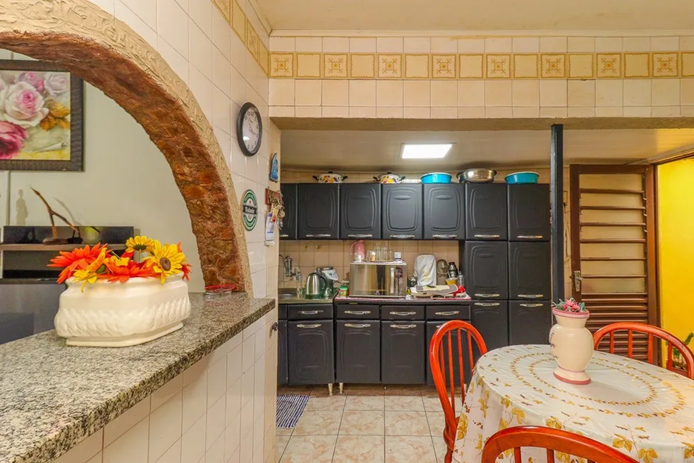 Casa, 3 quartos, 181 m² - Foto 4
