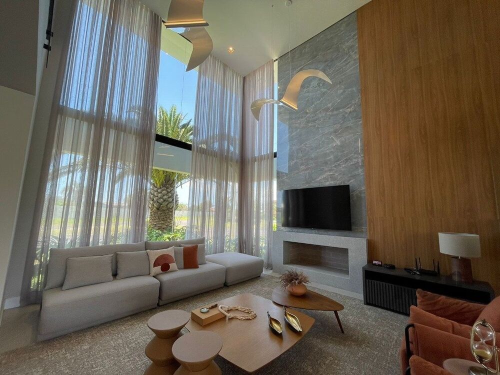 Casa de Condomínio à venda com 5 quartos, 416m² - Foto 2