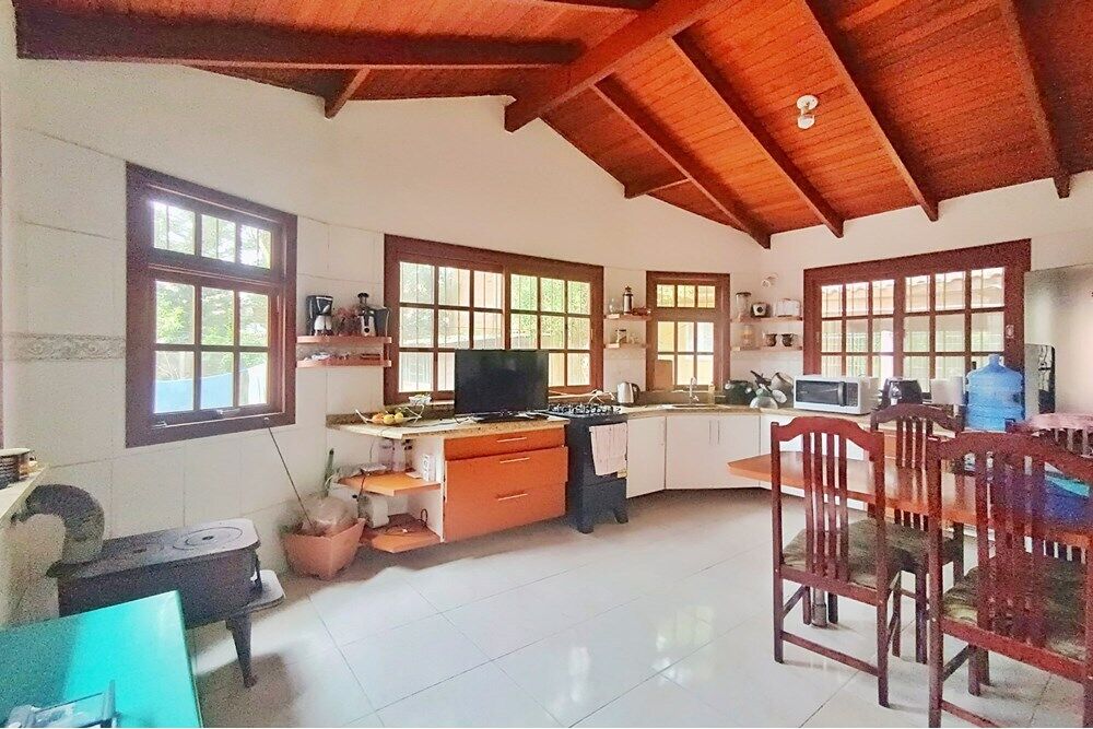 Casa de Condomínio à venda com 3 quartos, 156m² - Foto 3