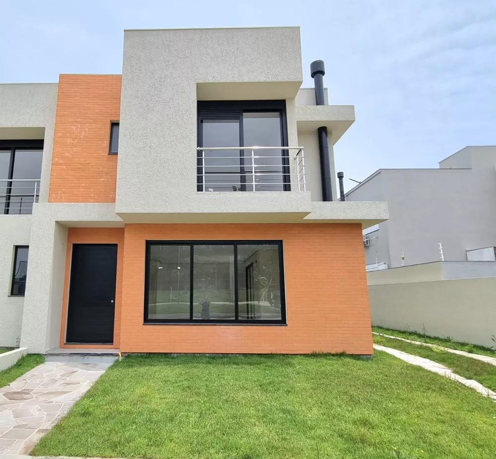 Casa à venda com 3 quartos, 146m² - Foto 1