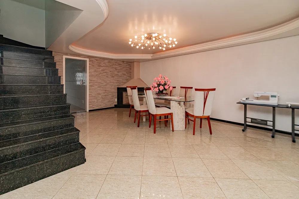 Casa, 3 quartos, 301 m² - Foto 8