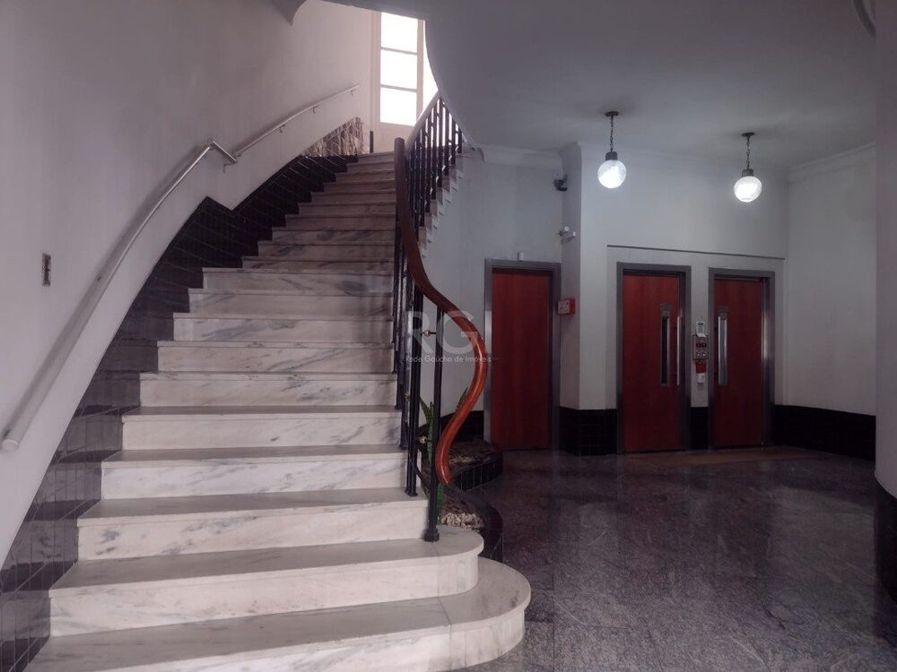 Apartamento à venda com 3 quartos, 239m² - Foto 7