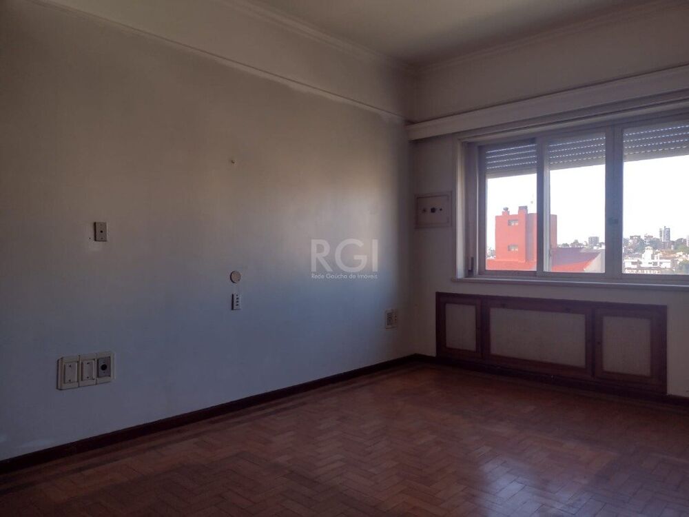 Apartamento à venda com 3 quartos, 239m² - Foto 3