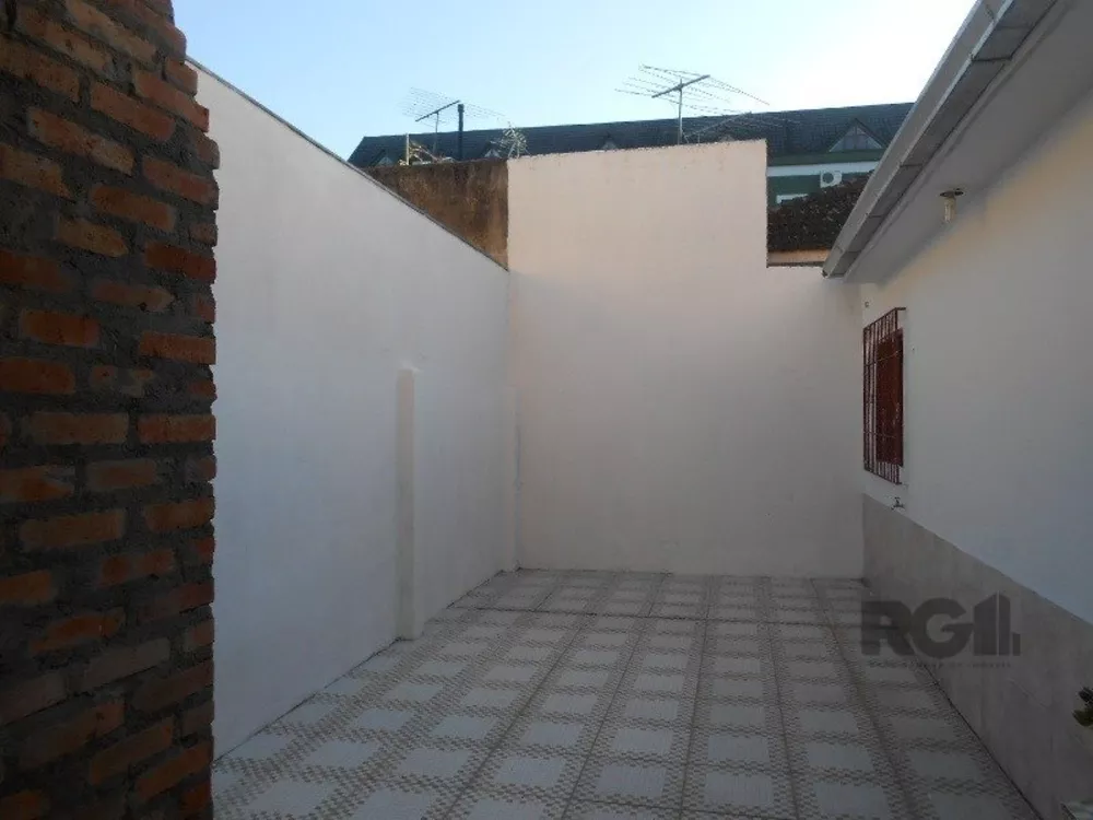 Casa à venda com 3 quartos, 182m² - Foto 3