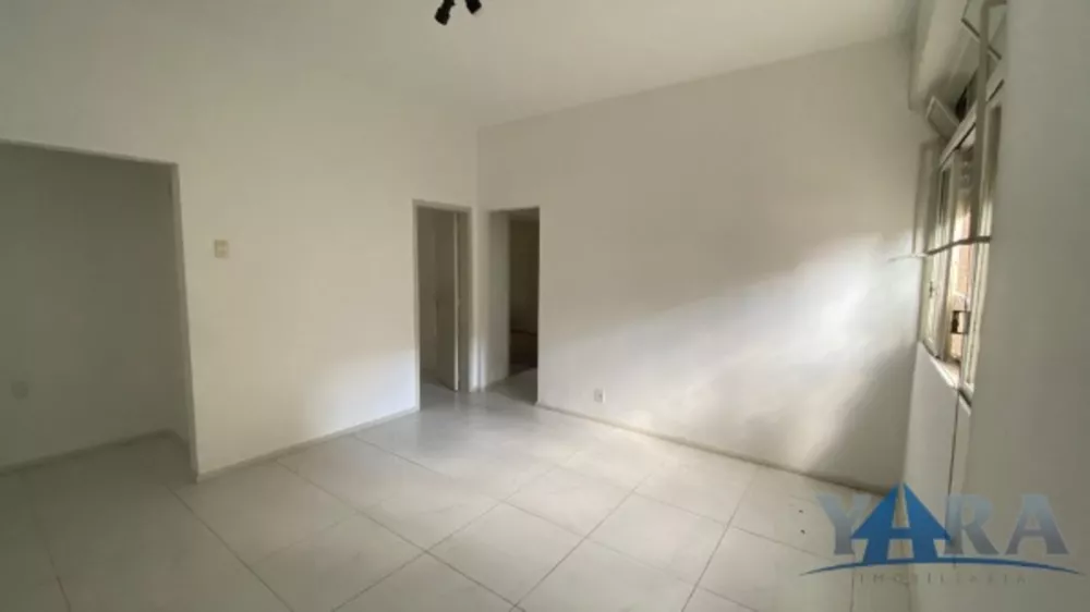 Apartamento à venda com 2 quartos, 74m² - Foto 3