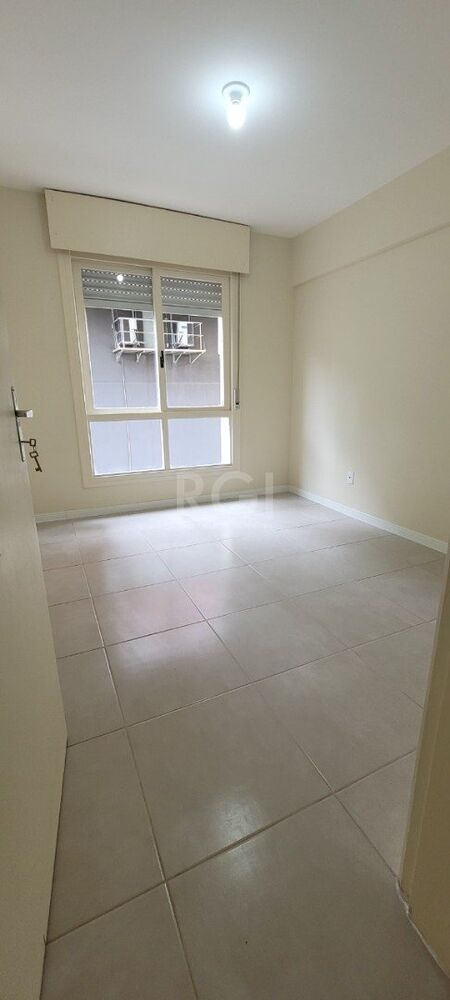 Apartamento à venda com 3 quartos, 103m² - Foto 3
