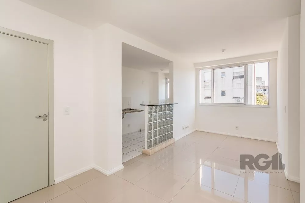 Apartamento à venda com 2 quartos, 46m² - Foto 1