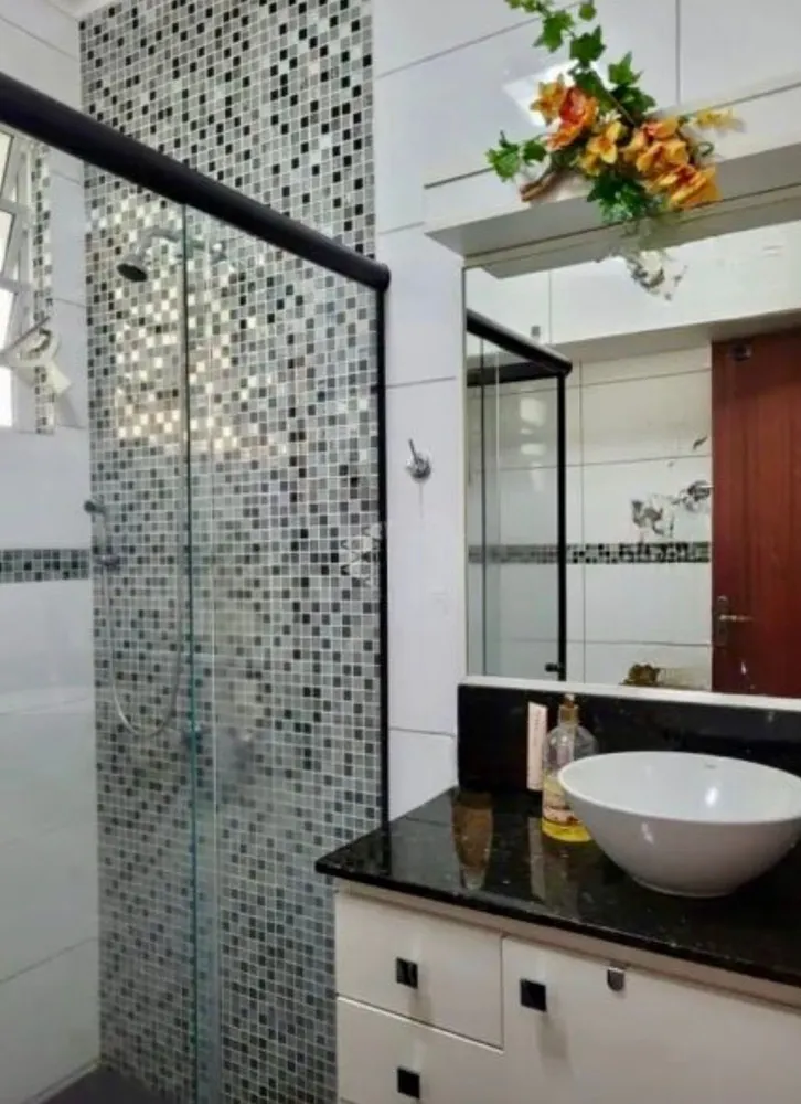 Casa, 3 quartos, 191 m² - Foto 1