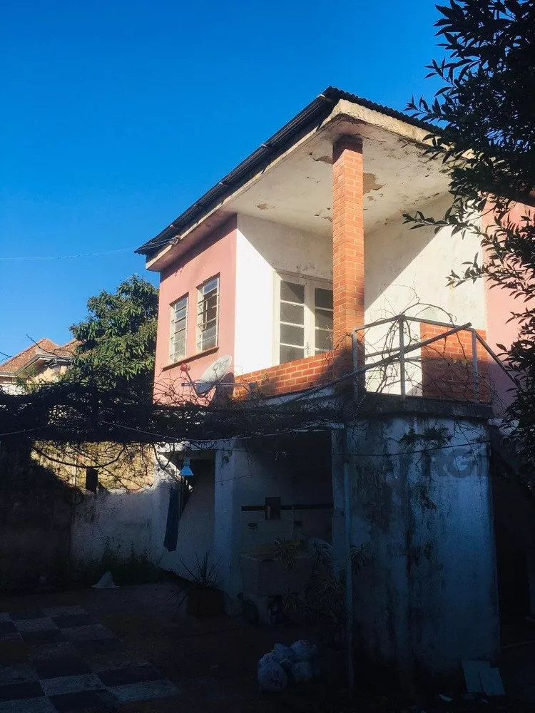 Casa à venda com 4 quartos, 161m² - Foto 1