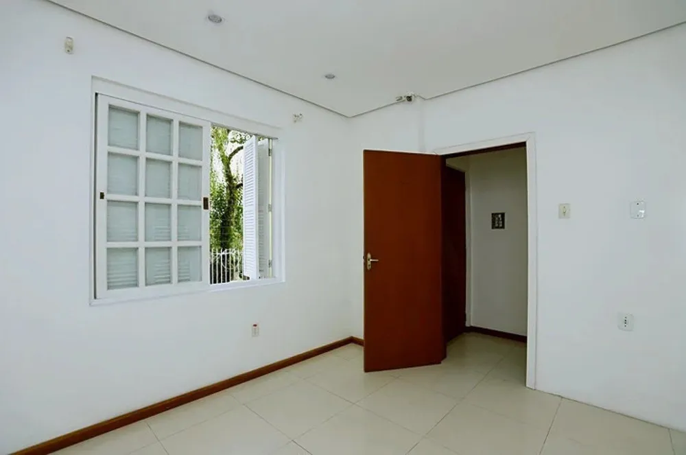 Casa, 2 quartos, 281 m² - Foto 6