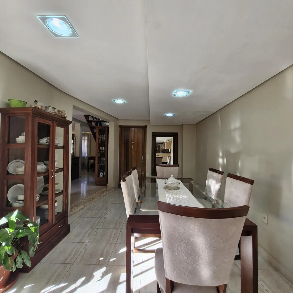 Casa, 3 quartos, 332 m² - Foto 1