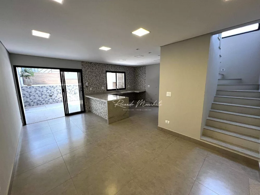 Casa de Condomínio à venda com 3 quartos, 182m² - Foto 1